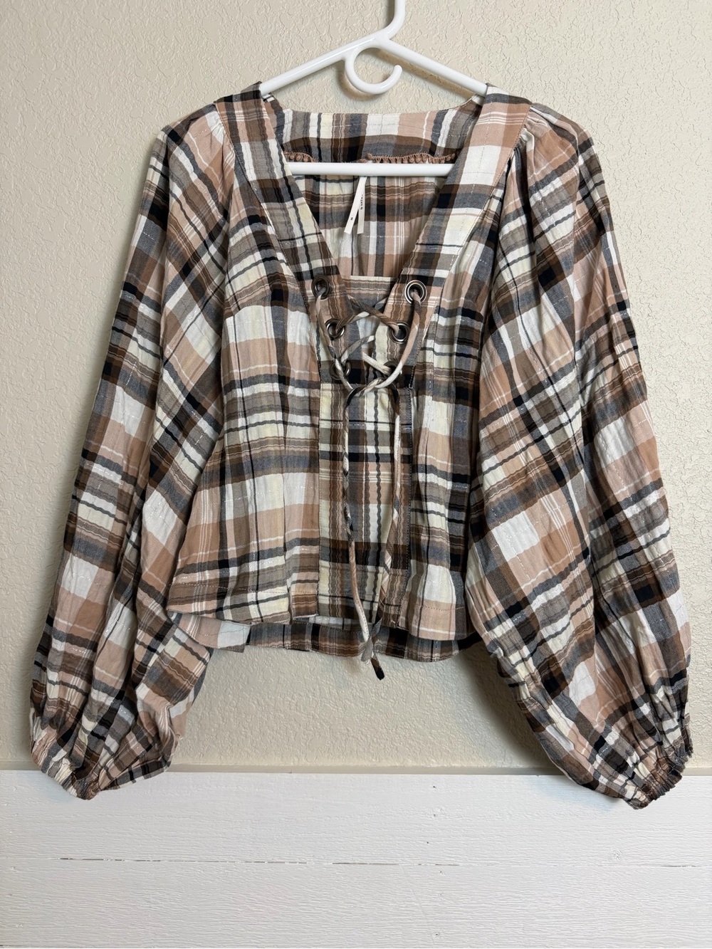 By Anthropologie Plaid Lace-Up Peasant Top in Brown White Size XS NWOT
